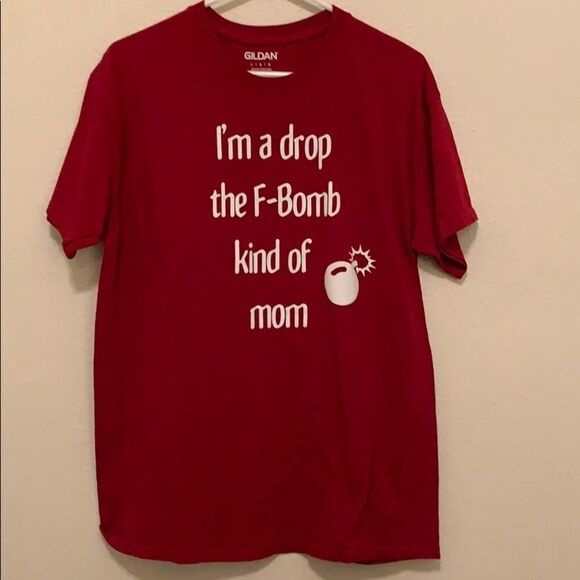 🌼3/$15🌼 “F-Bomb Mom” T-shirt - Picture 1 of 4